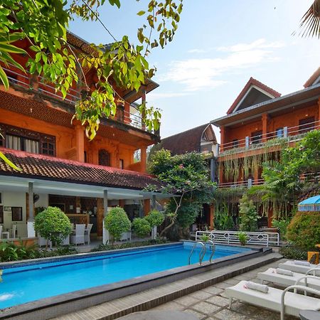 Hotel Lumbung Sari Legian Екстер'єр фото
