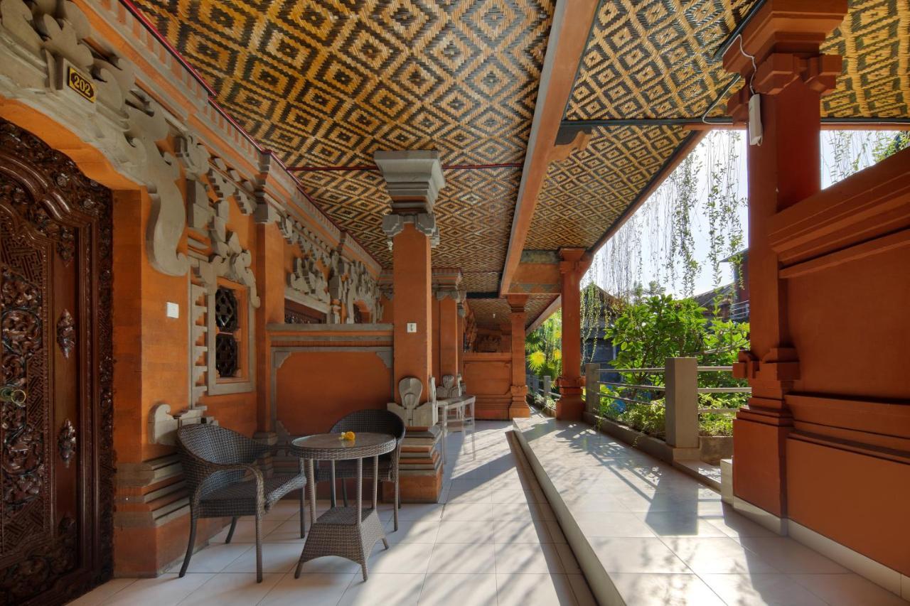 Hotel Lumbung Sari Legian Екстер'єр фото