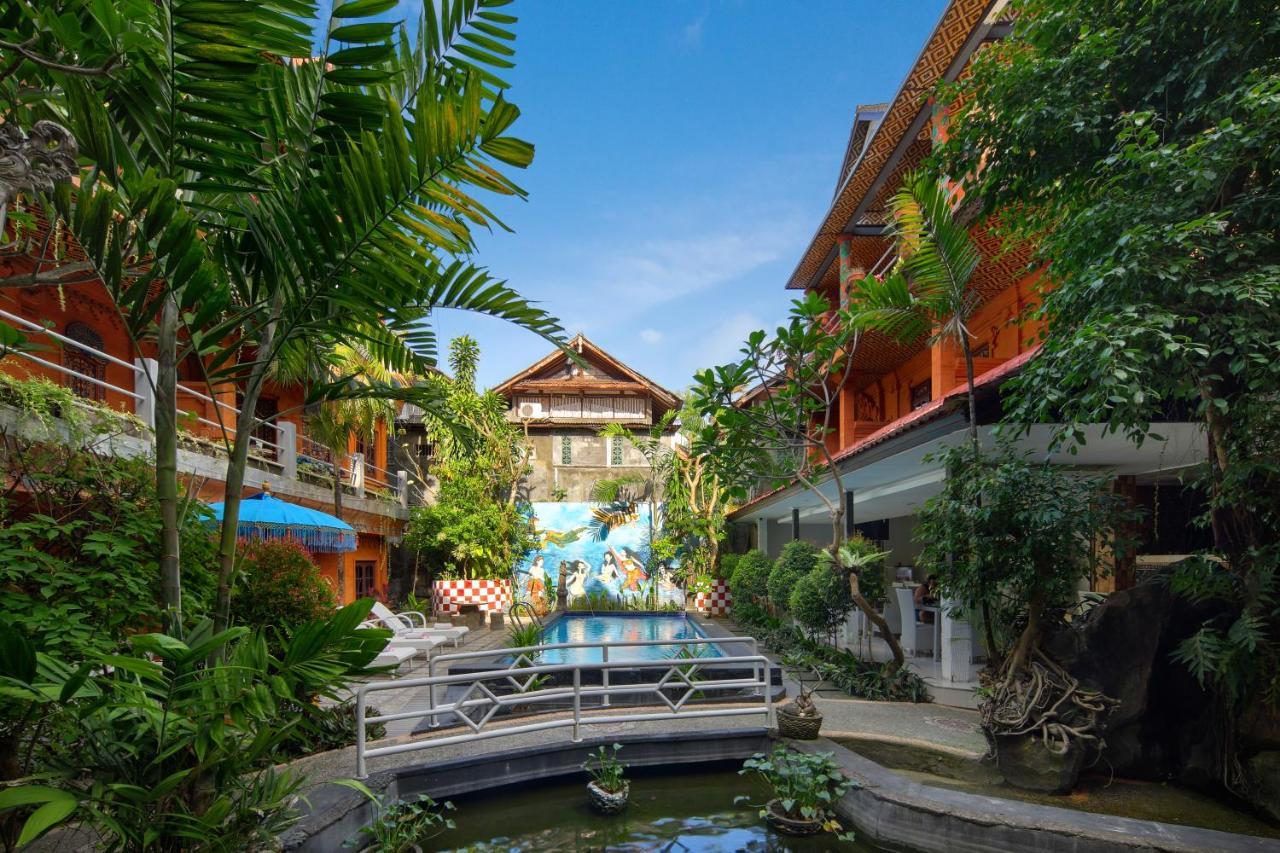 Hotel Lumbung Sari Legian Екстер'єр фото