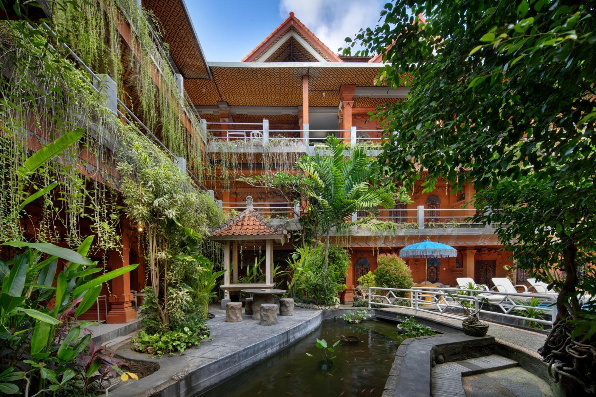 Hotel Lumbung Sari Legian Екстер'єр фото